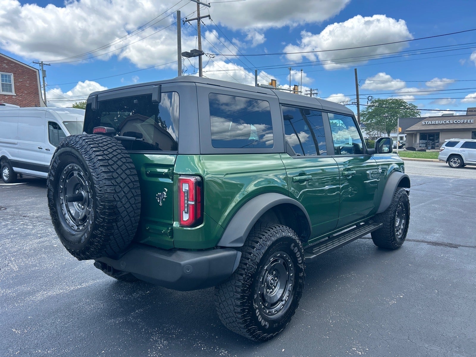 2024 Ford Bronco Outer Banks