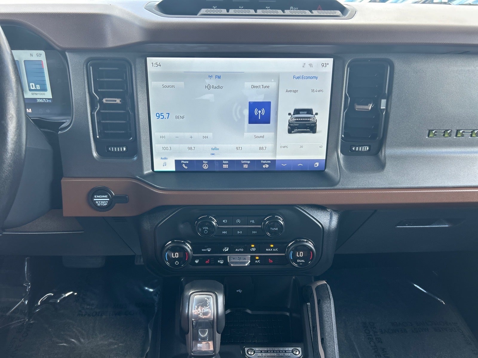 2024 Ford Bronco Outer Banks