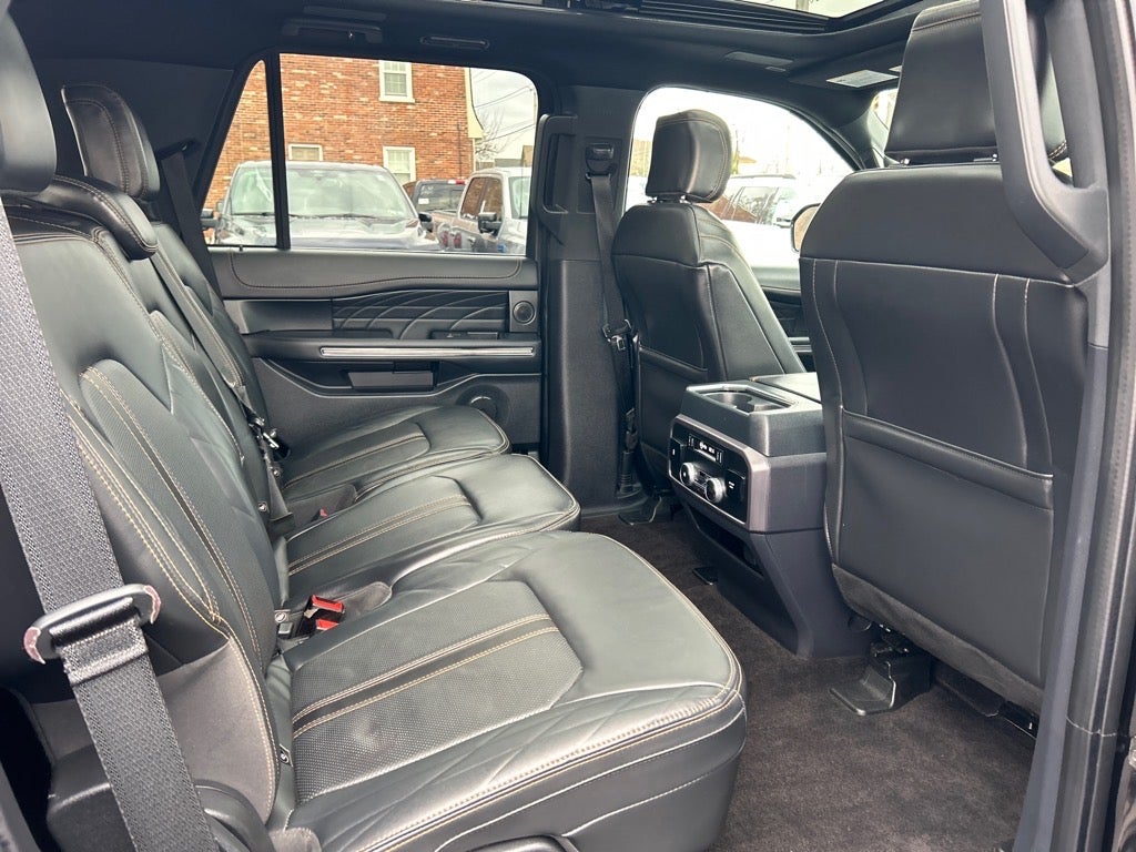 2022 Ford Expedition Platinum