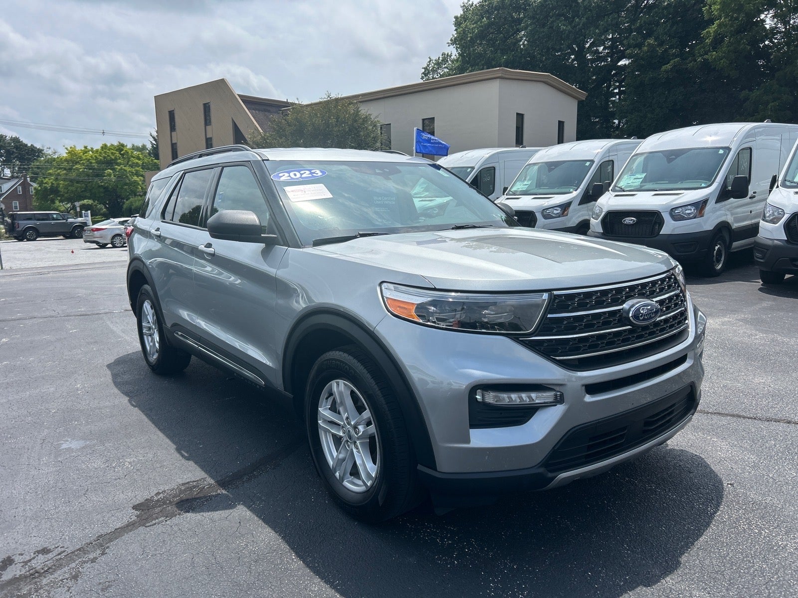 2023 Ford Explorer XLT