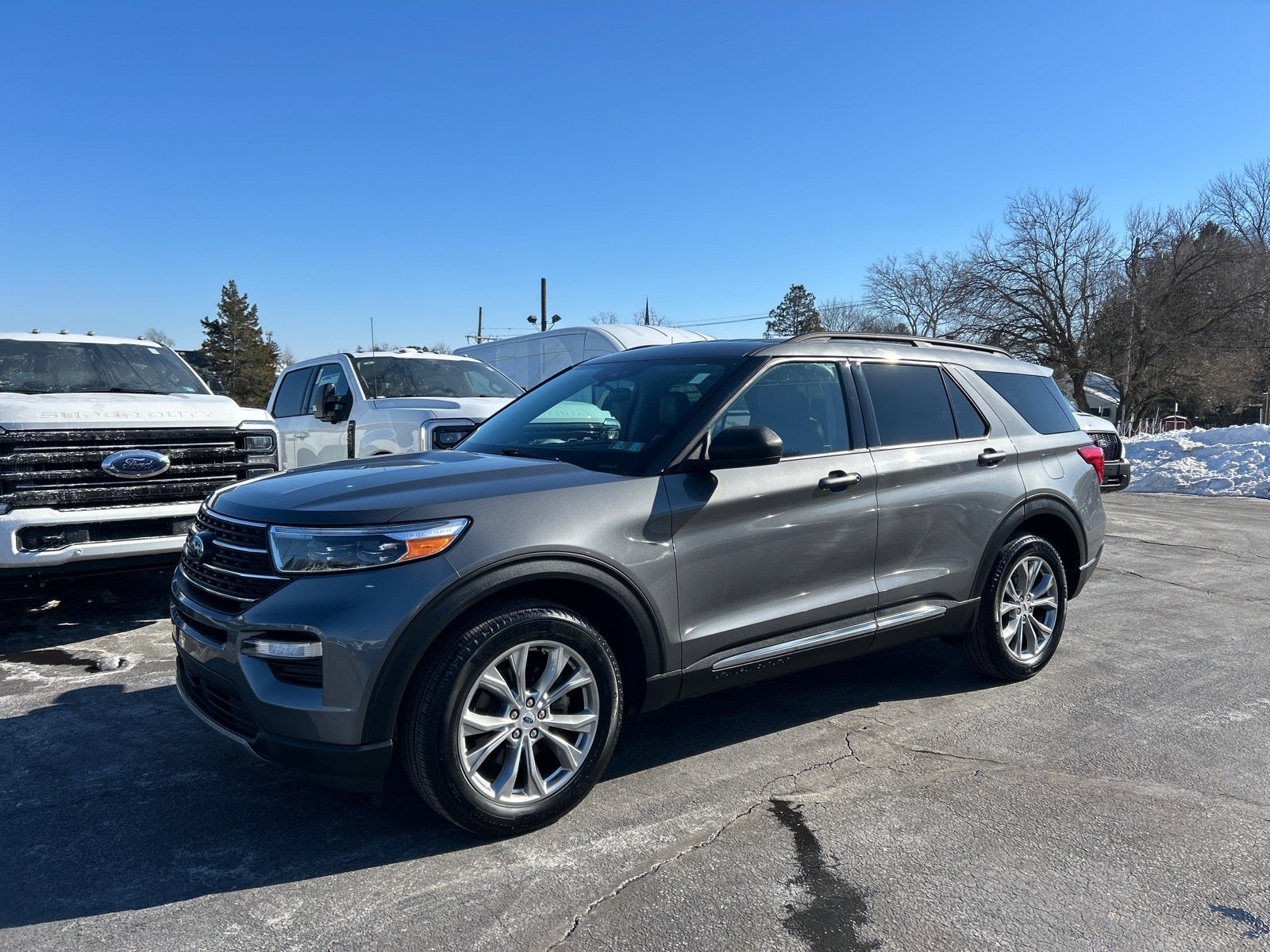 2023 Ford Explorer XLT