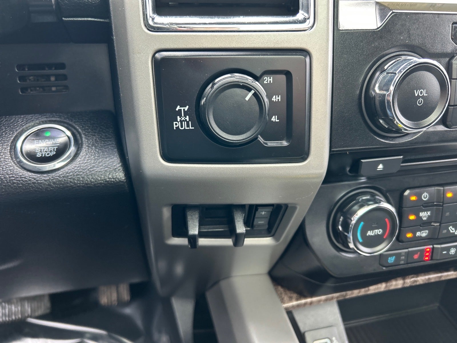 2017 Ford F-250SD Lariat