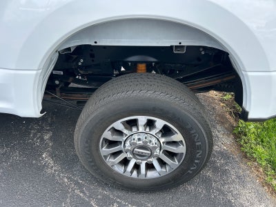 2022 Ford F-350SD Lariat