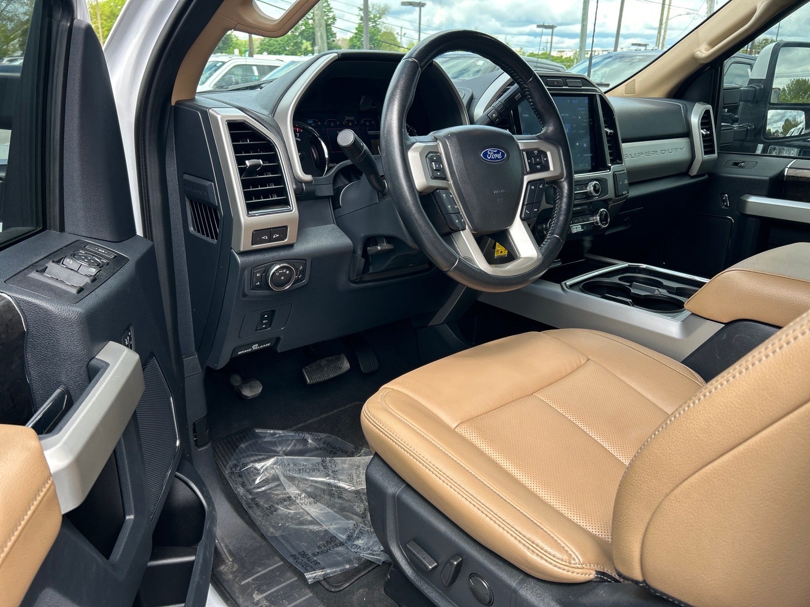 2022 Ford F-350SD Lariat