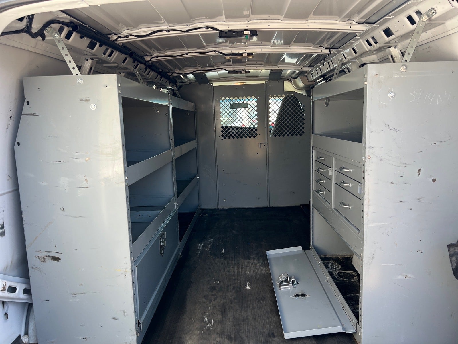 2021 Chevrolet Express 2500 Work Van Cargo