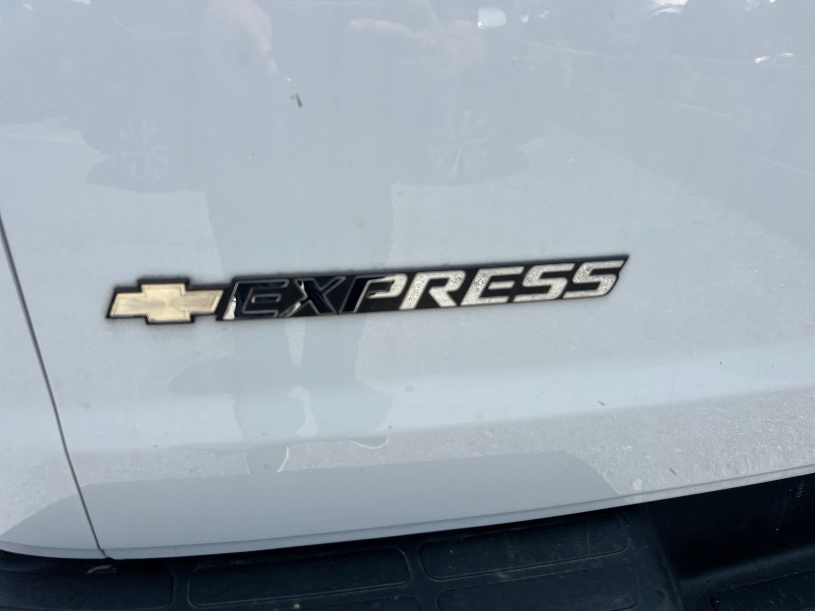 2020 Chevrolet Express 3500 Work Van Cargo