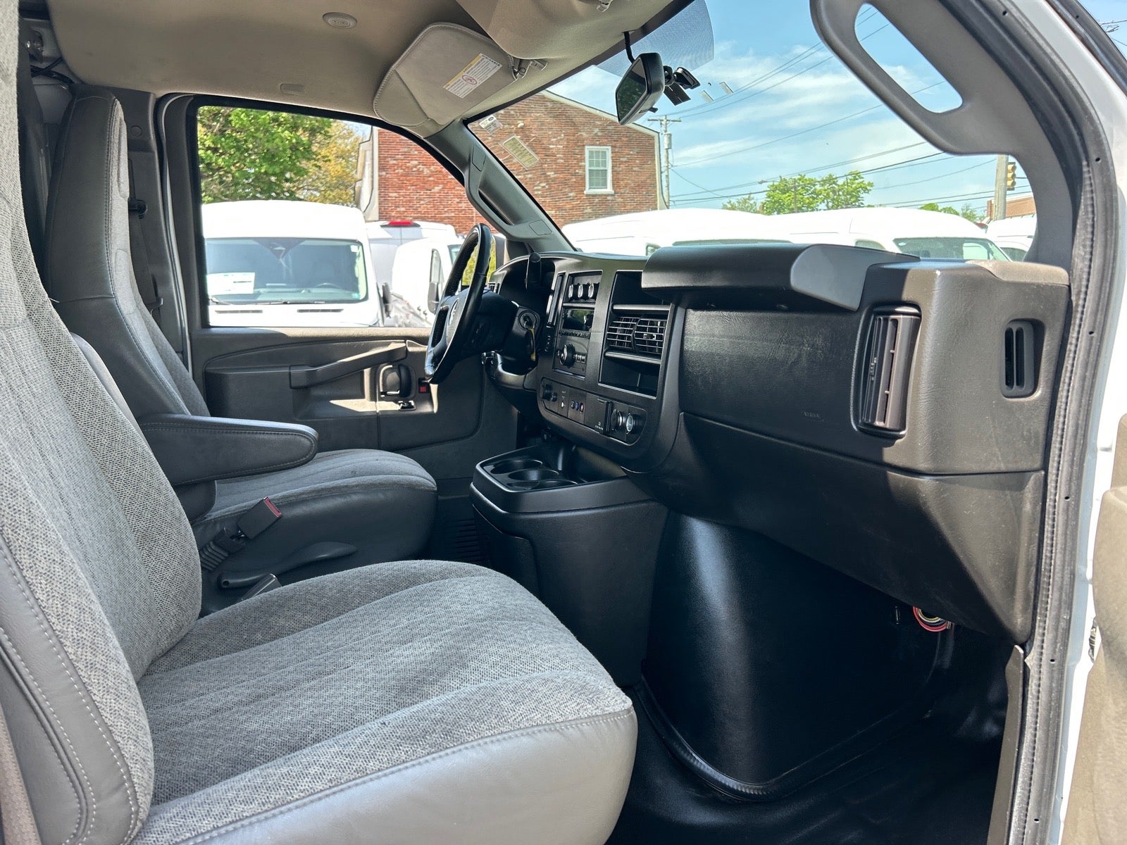 2023 GMC Savana 2500 Work Van