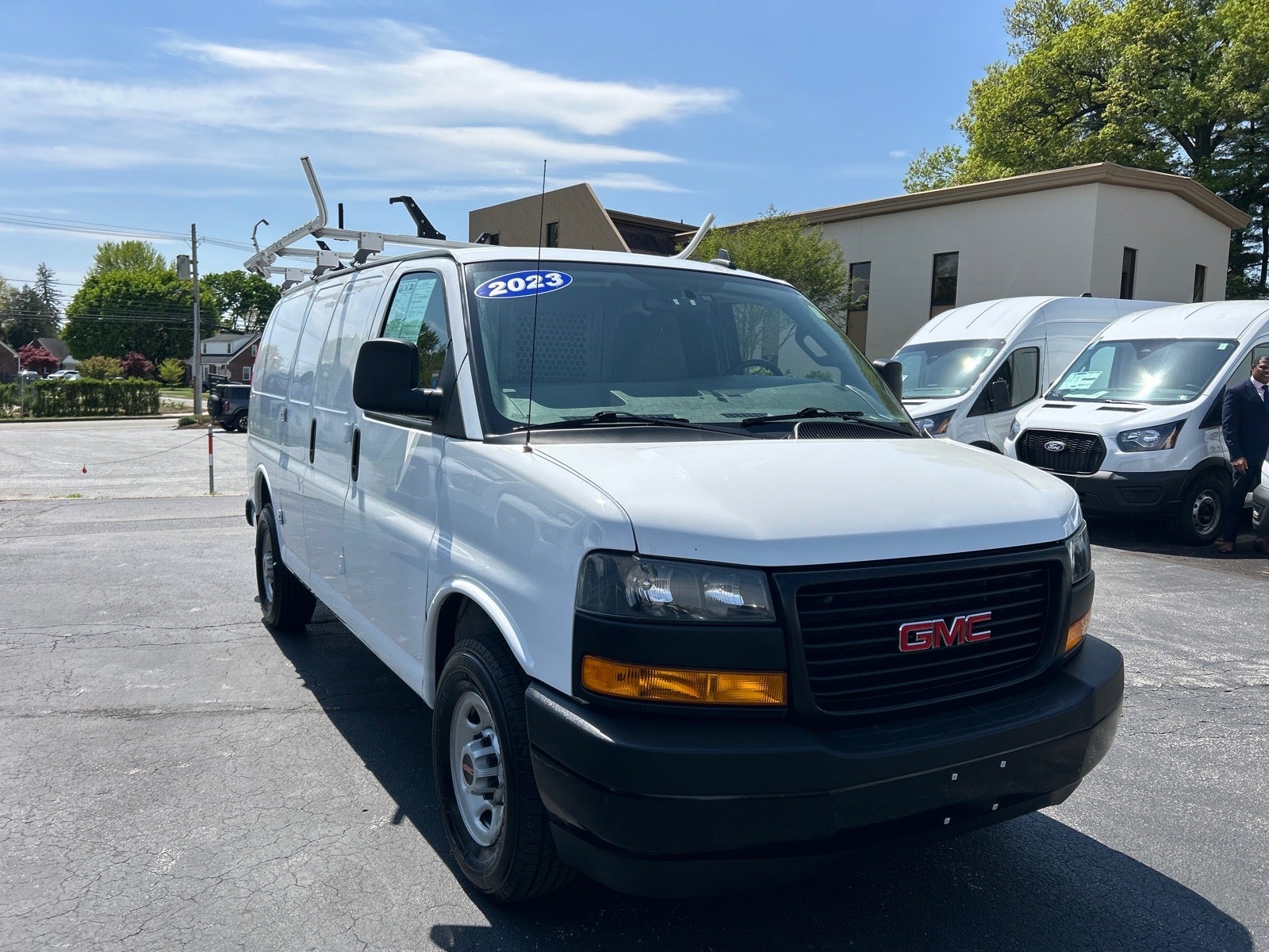2023 GMC Savana 2500 Work Van