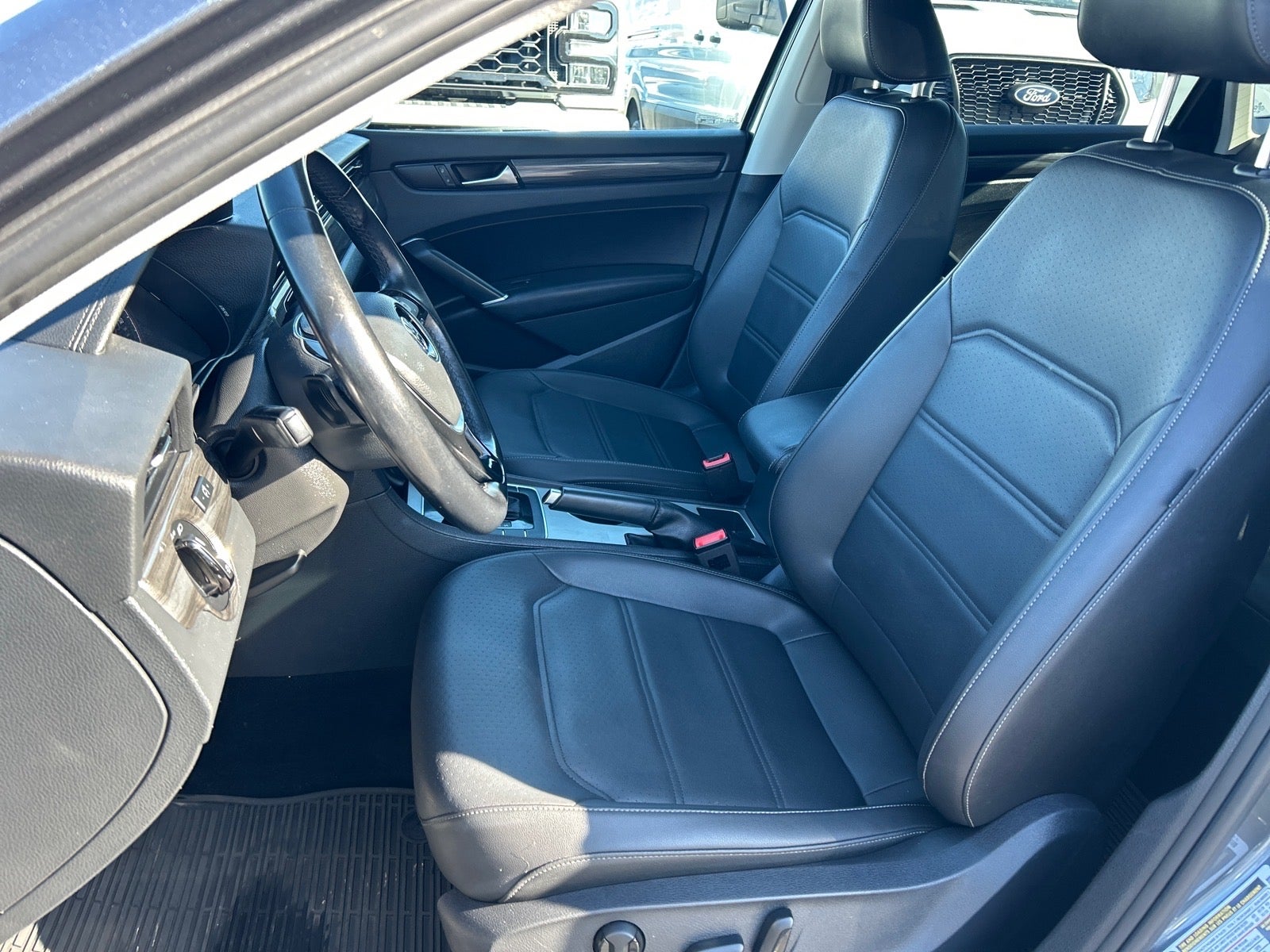 2020 Volkswagen Passat 2.0T R-Line