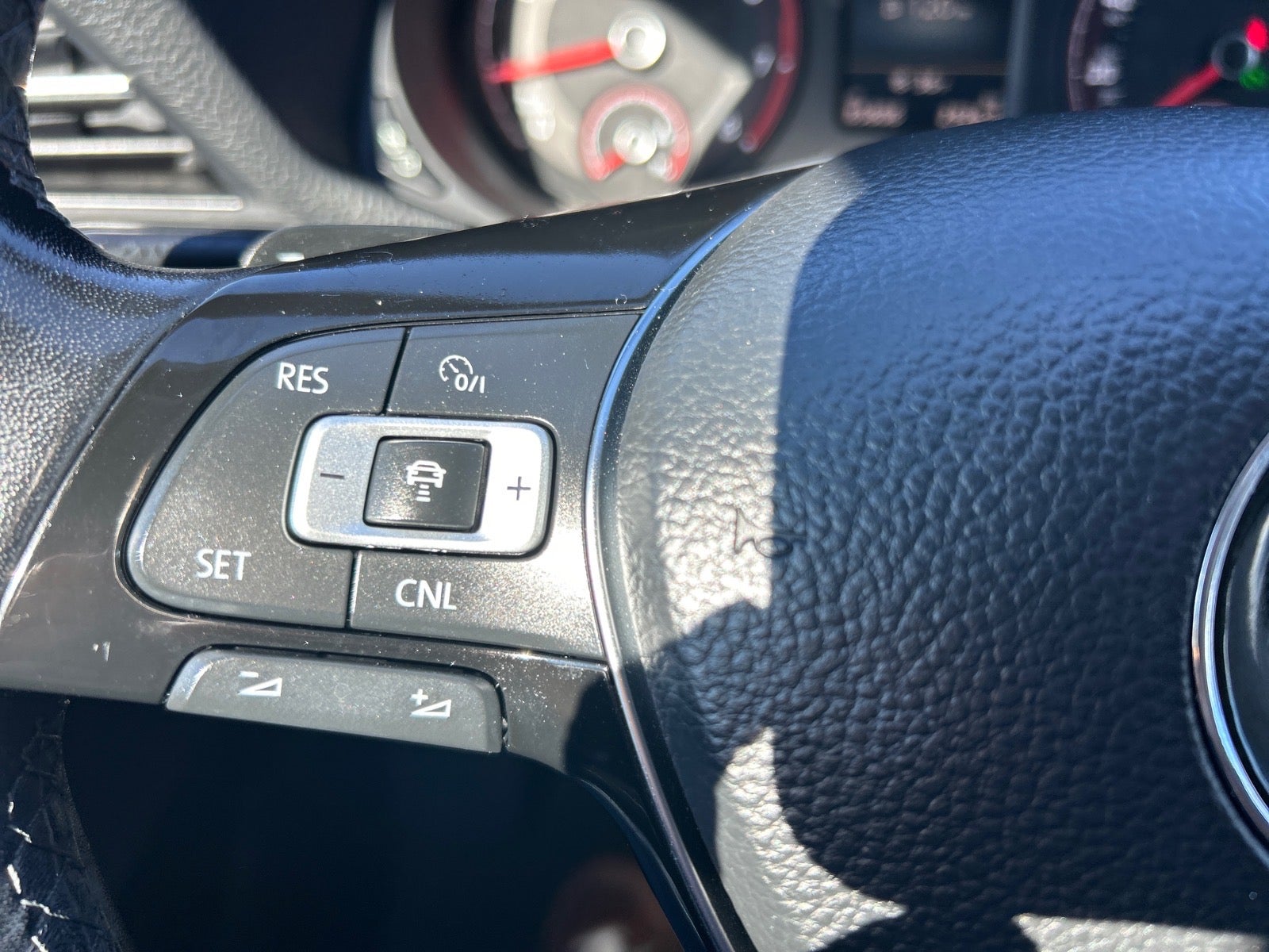 2020 Volkswagen Passat 2.0T R-Line