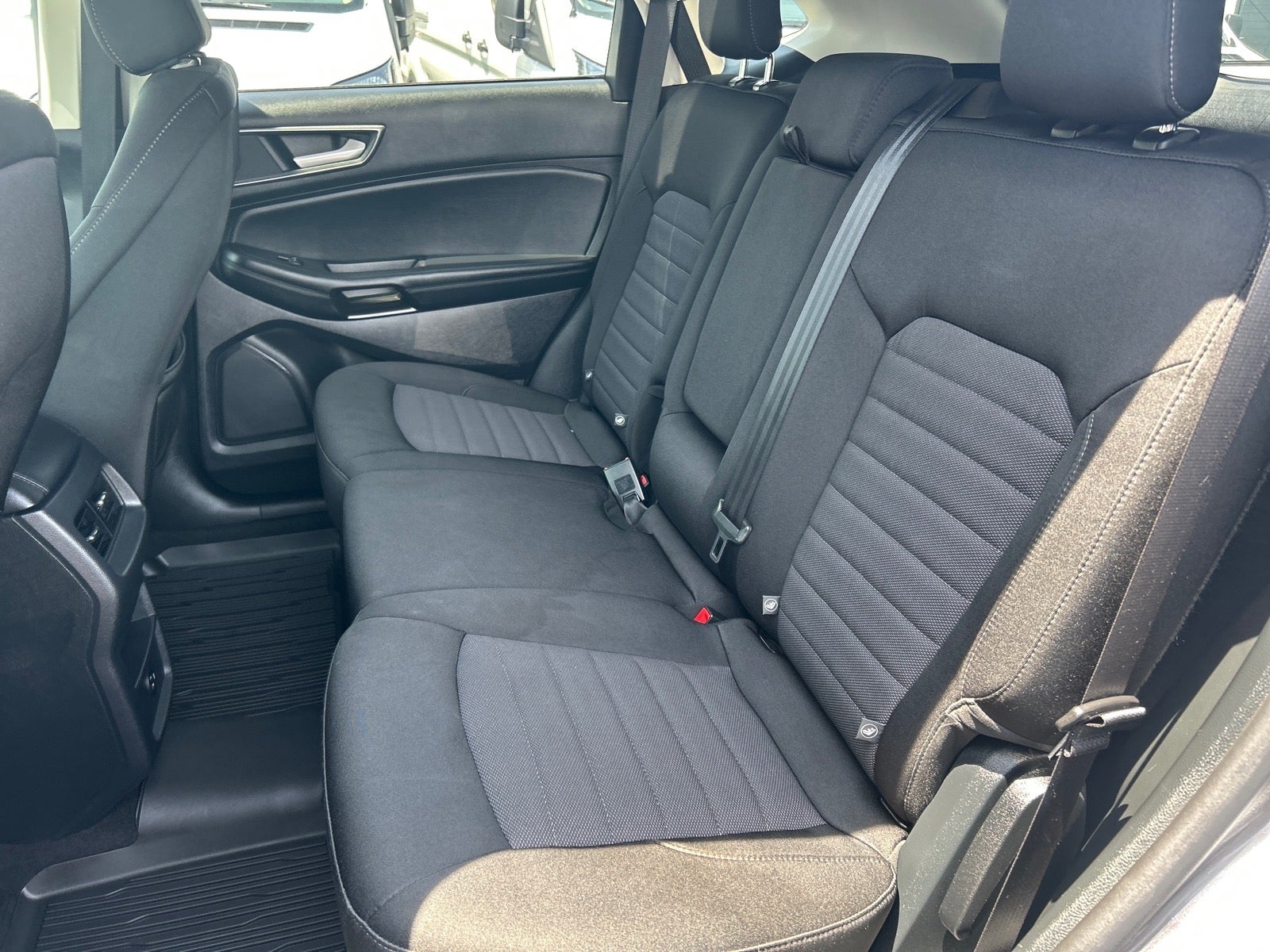 2021 Ford Edge SE
