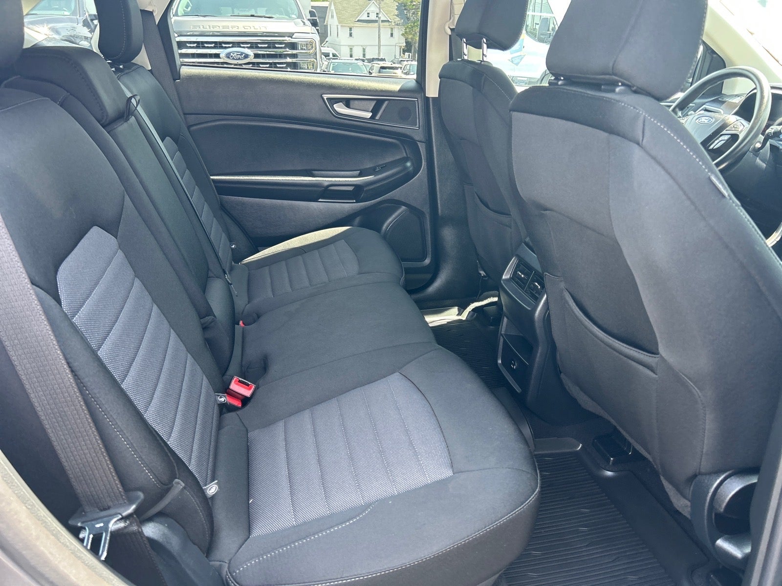 2021 Ford Edge SE