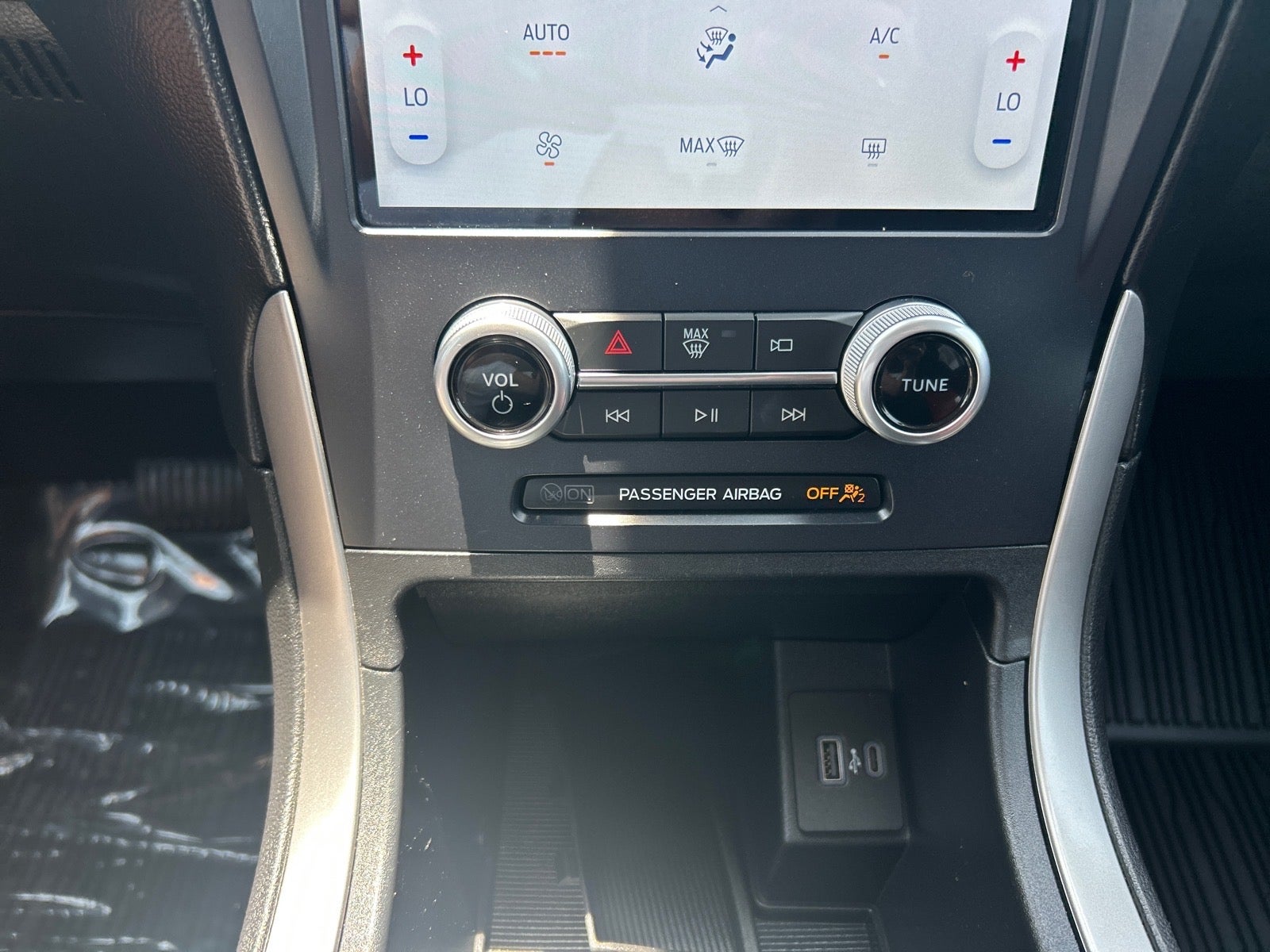 2021 Ford Edge SE