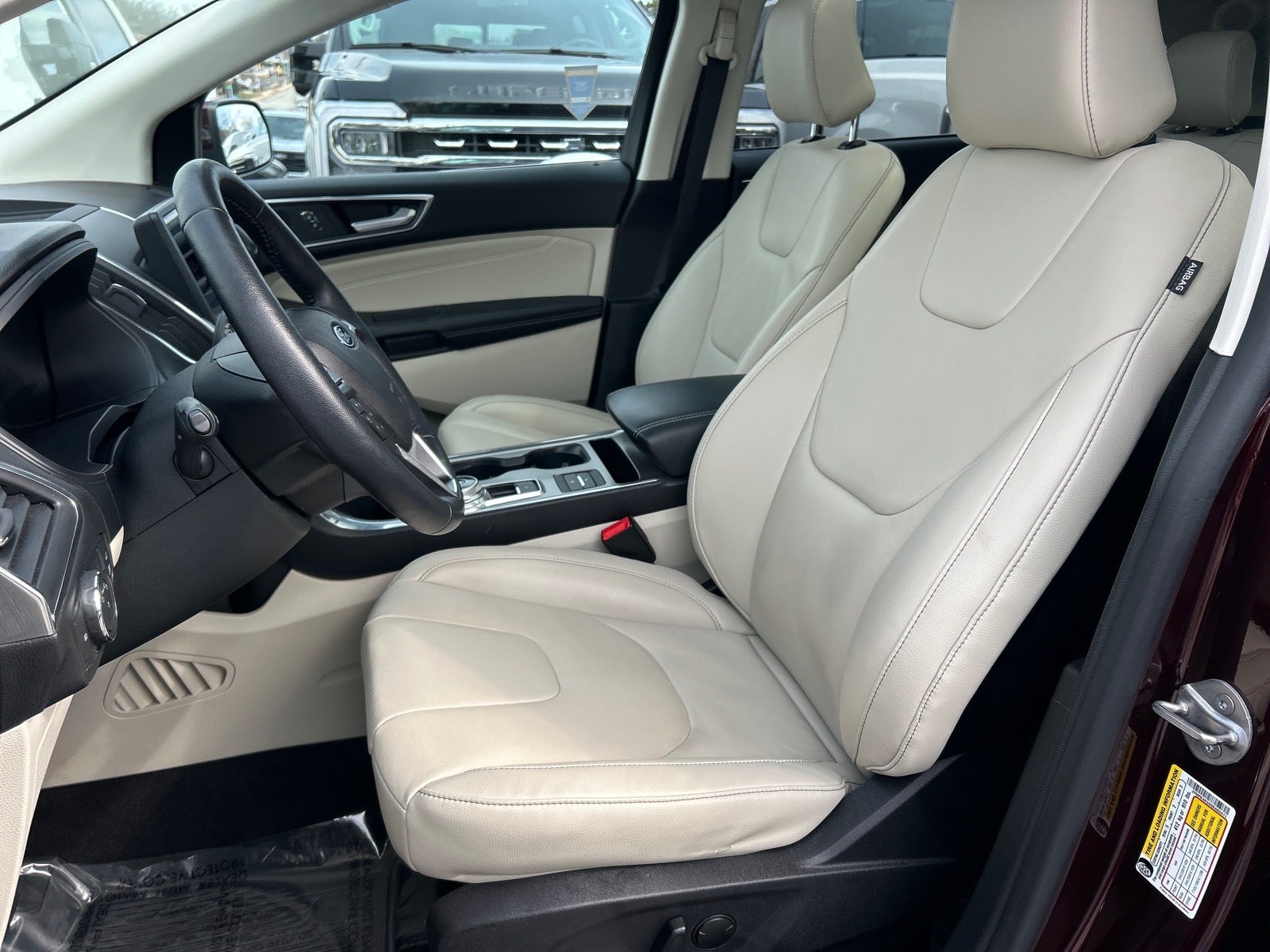 2022 Ford Edge Titanium