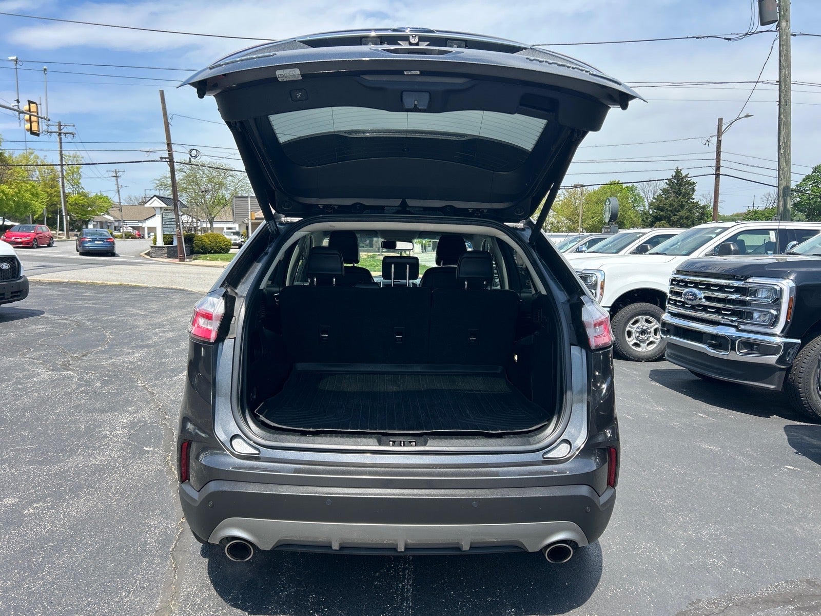 2020 Ford Edge Titanium
