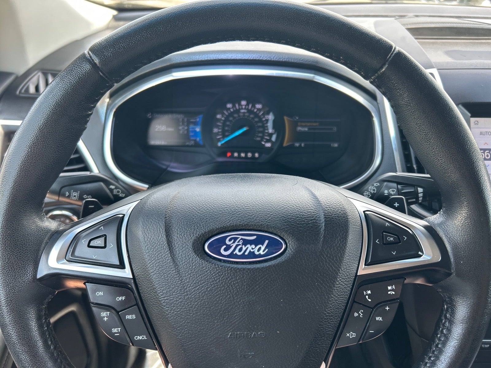 2020 Ford Edge Titanium