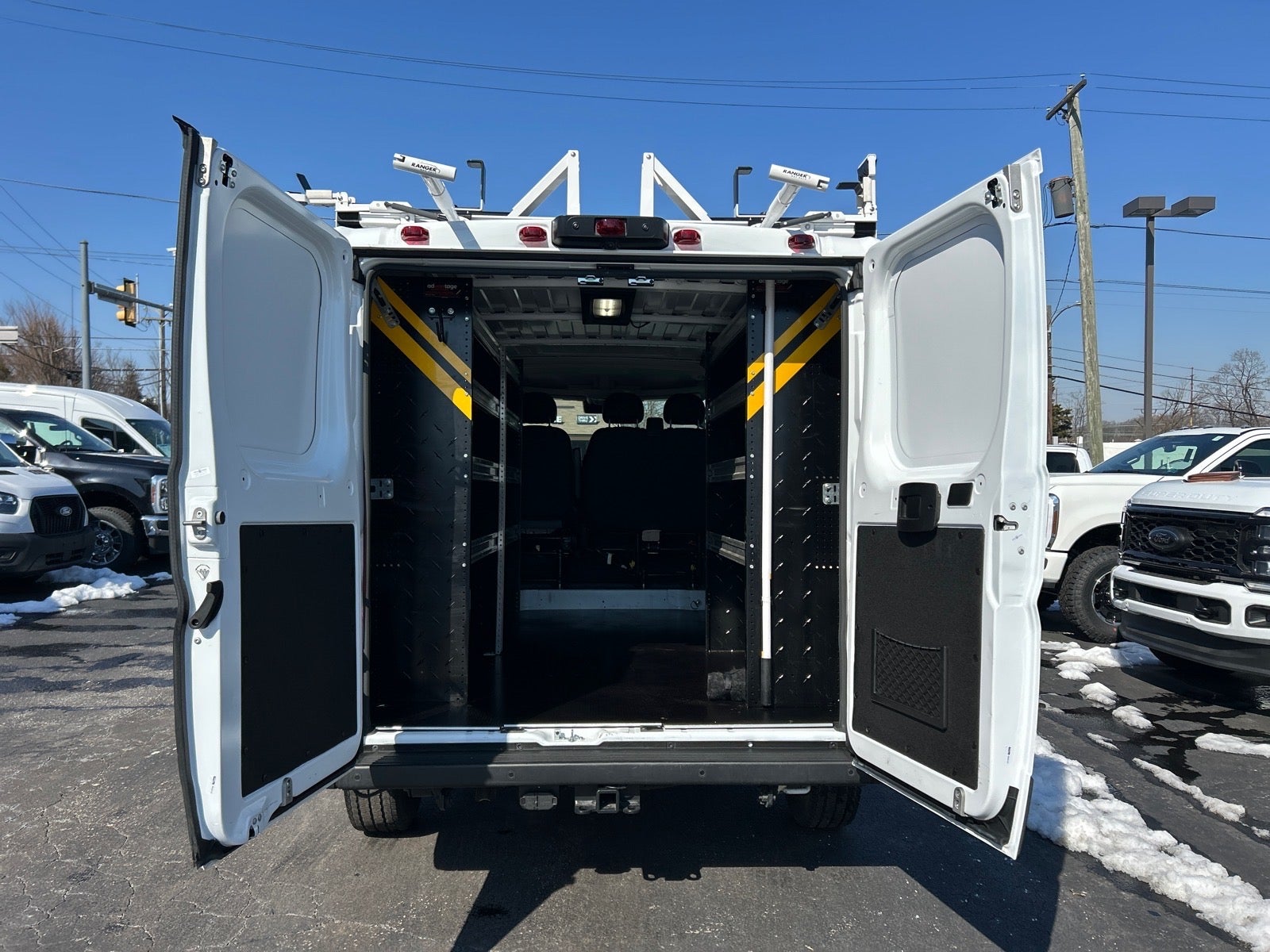 2025 RAM ProMaster 1500 Low Roof 136 WB