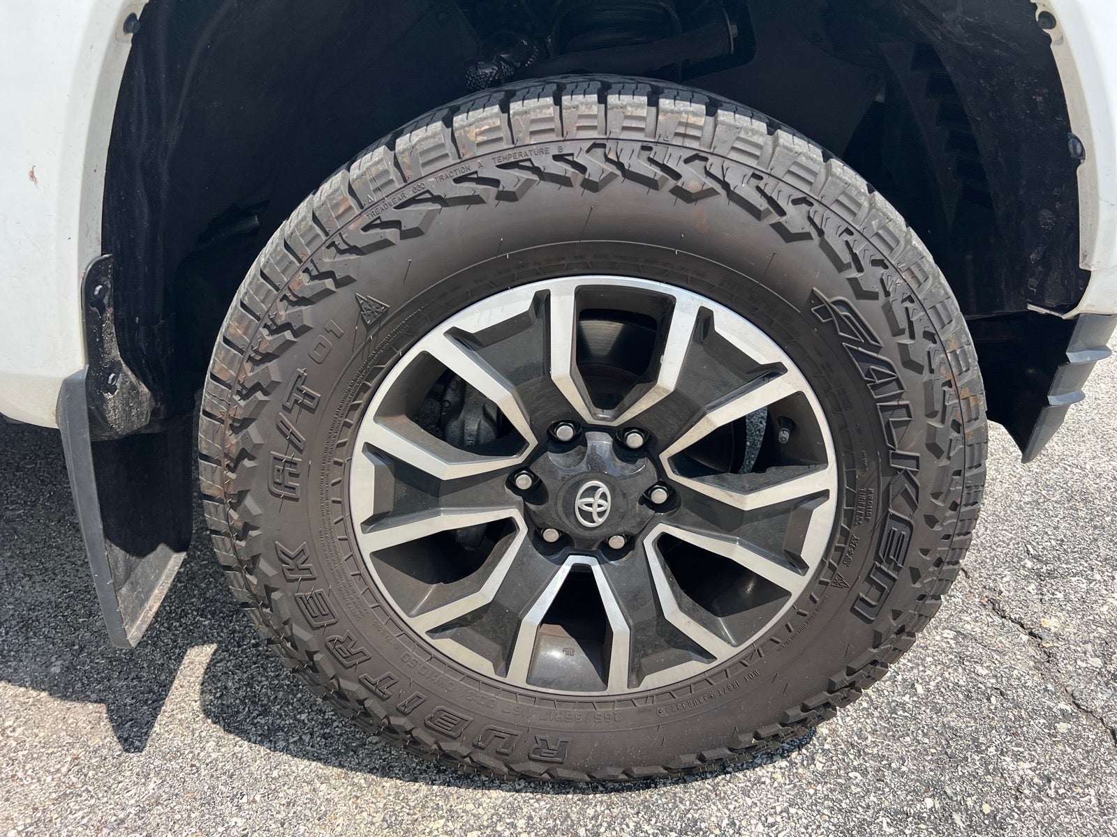 2022 Toyota Tacoma TRD Sport V6