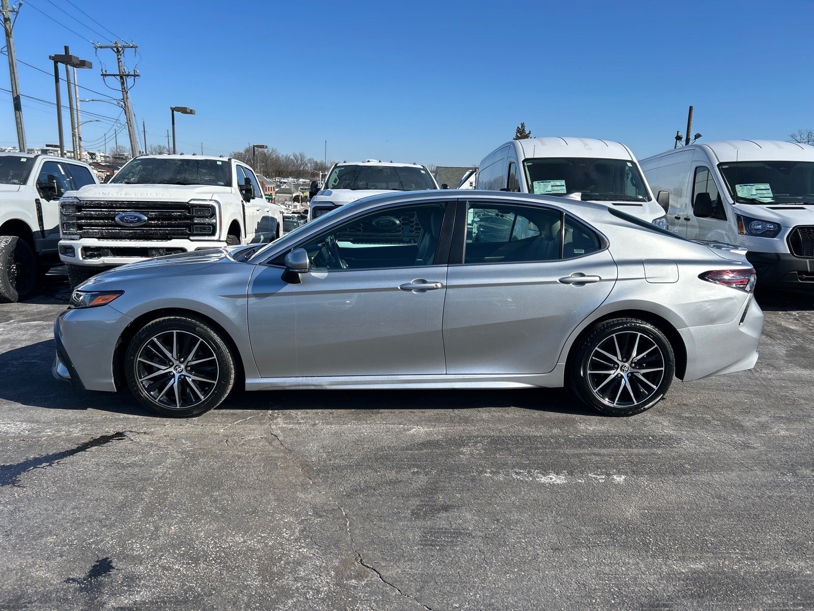 2022 Toyota Camry SE