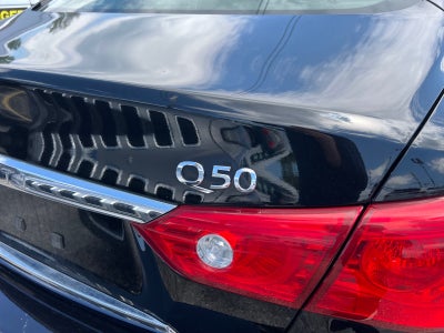2015 INFINITI Q50 Premium