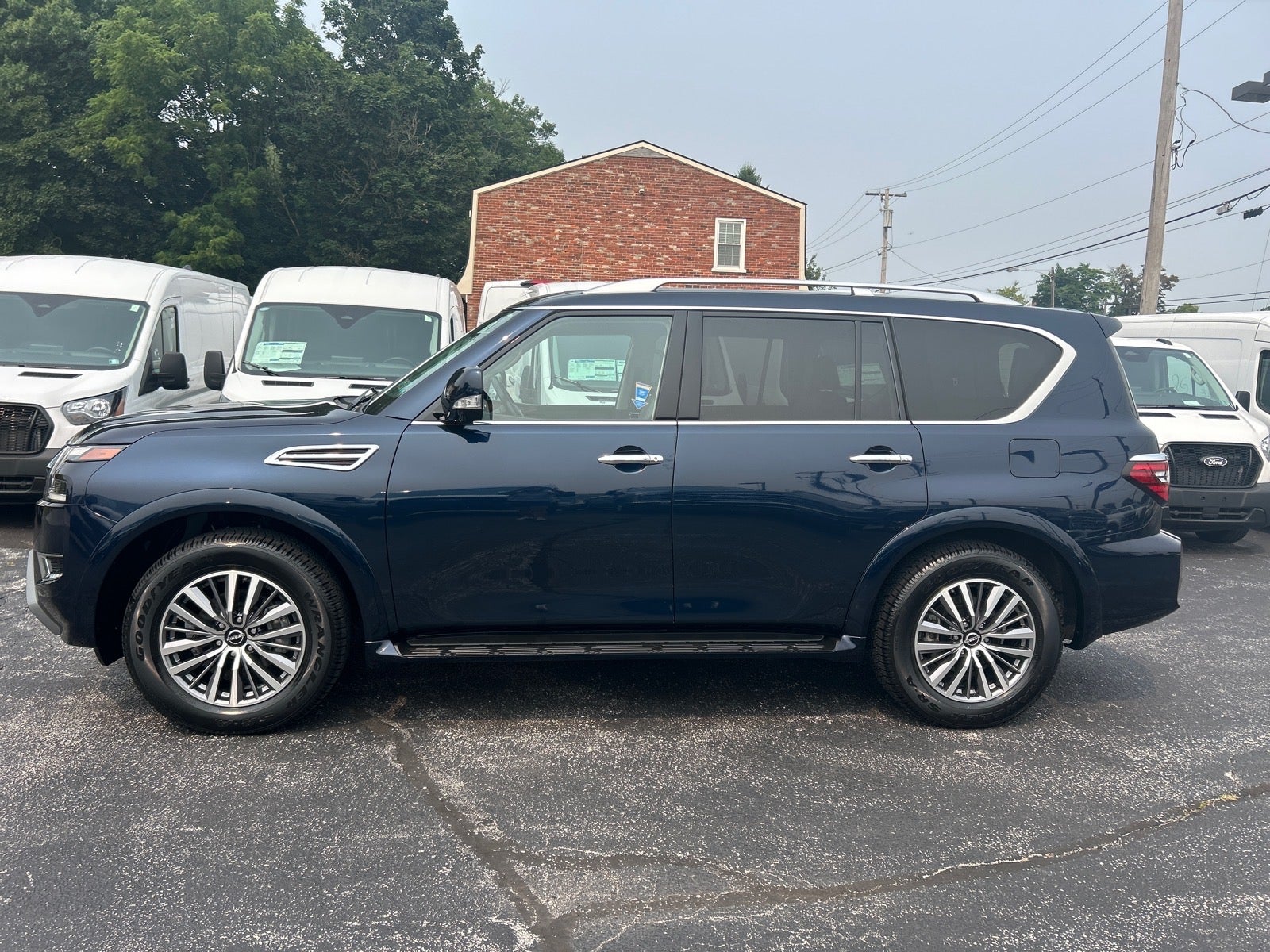 2024 Nissan Armada SL