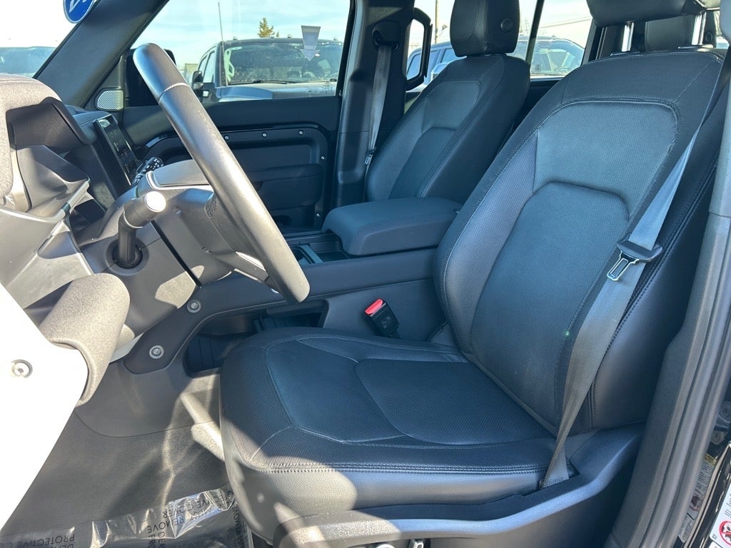 2023 Land Rover Defender 130 X-Dynamic SE