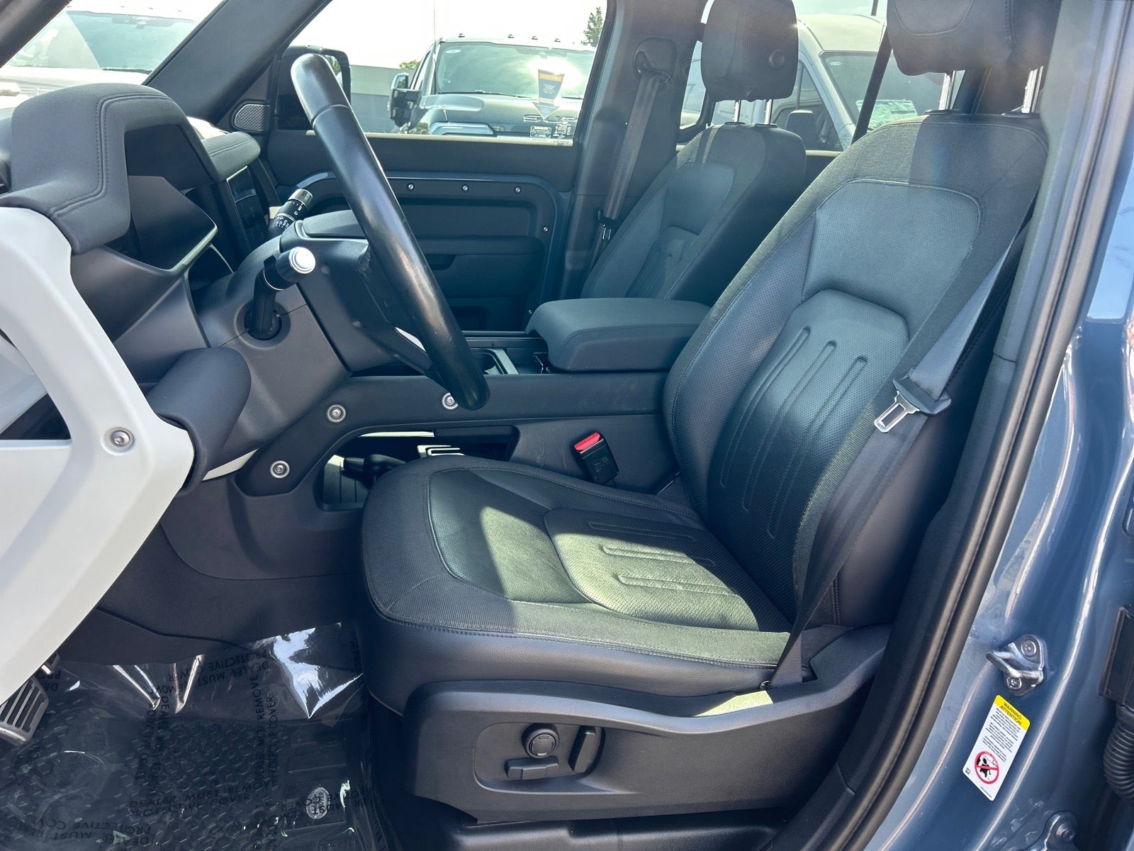 2020 Land Rover Defender 110 SE