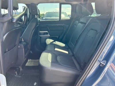 2020 Land Rover Defender 110 SE