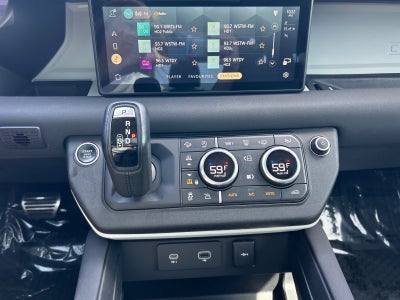 2020 Land Rover Defender 110 SE