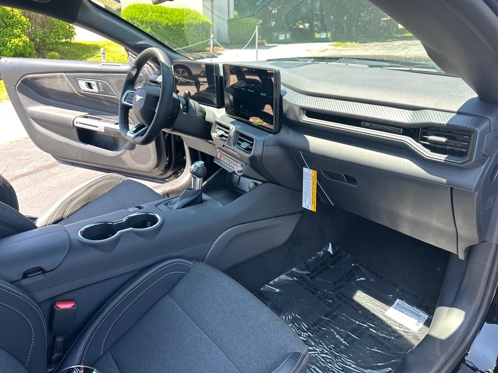 2025 Ford Mustang EcoBoost