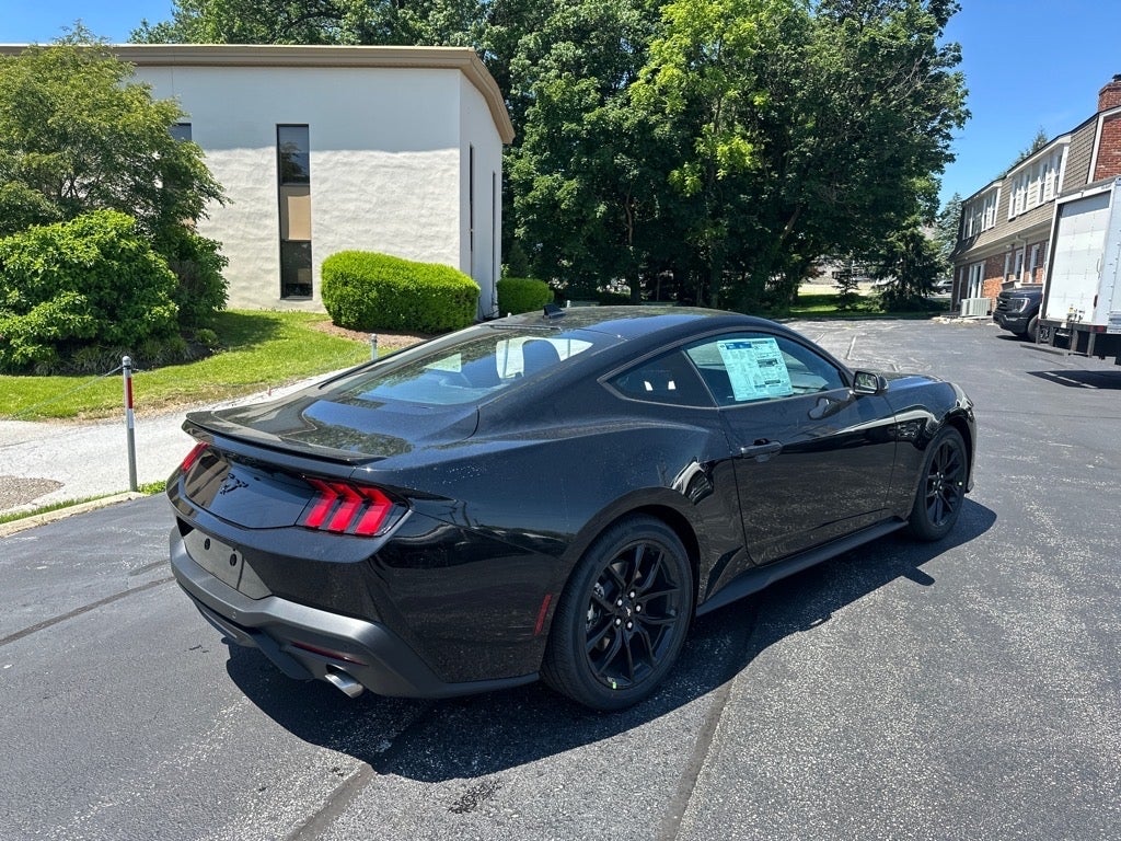 2025 Ford Mustang EcoBoost