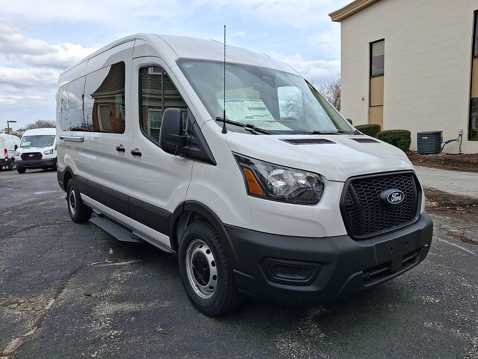 2026 Ford Transit-350 XL