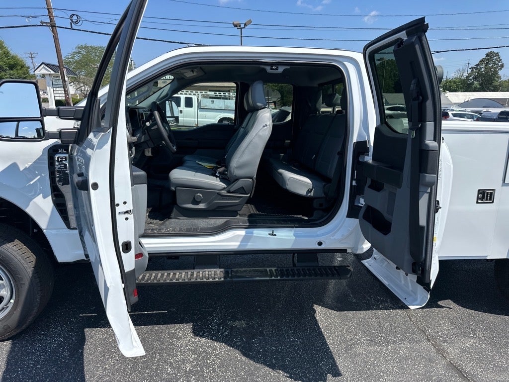 2025 Ford F-350SD XL