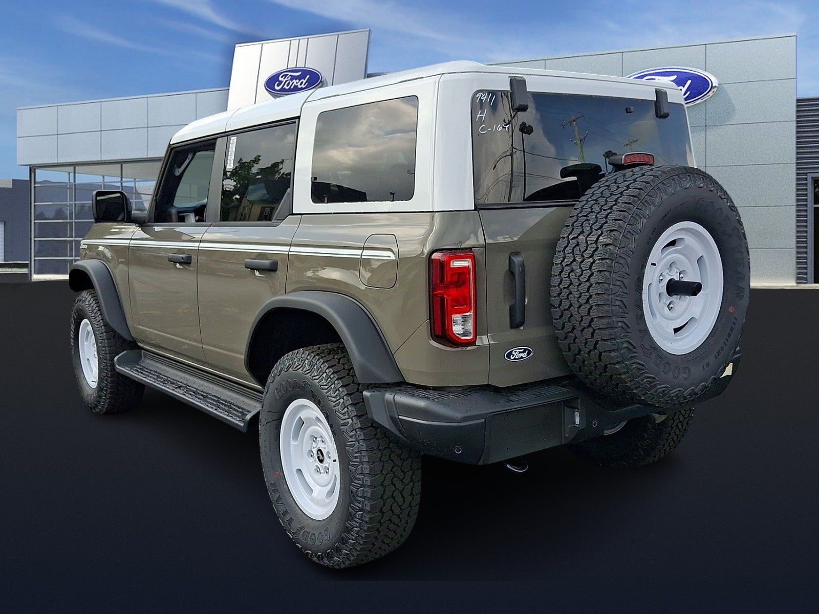 2026 Ford Bronco Heritage Edition