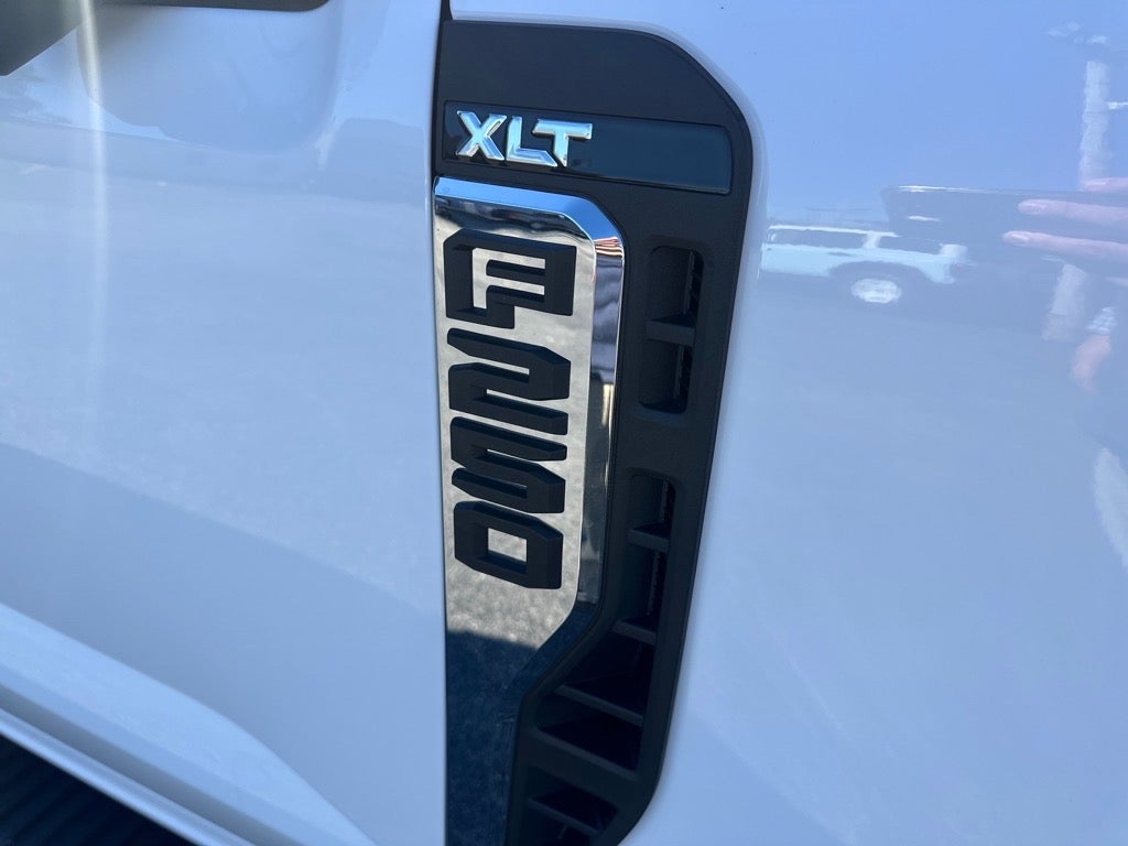 2026 Ford F-250SD XLT