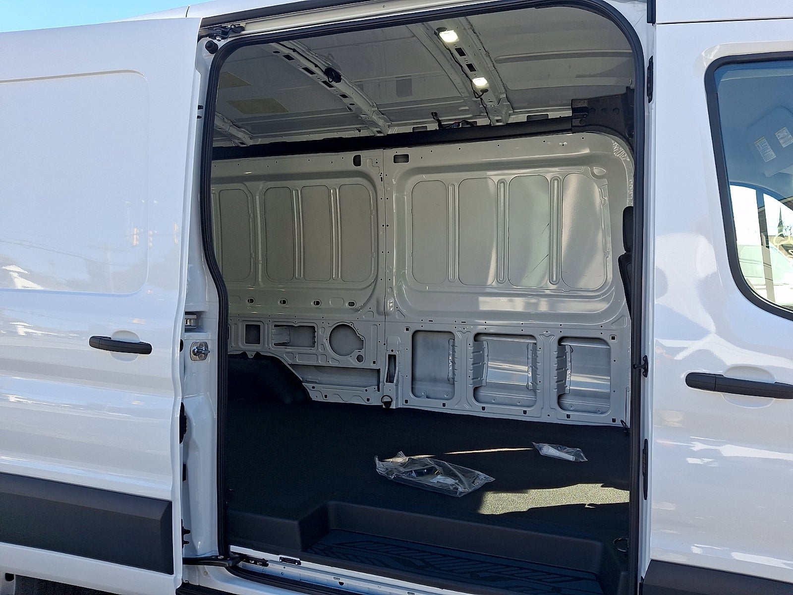 2027 Ford Transit-250 Base