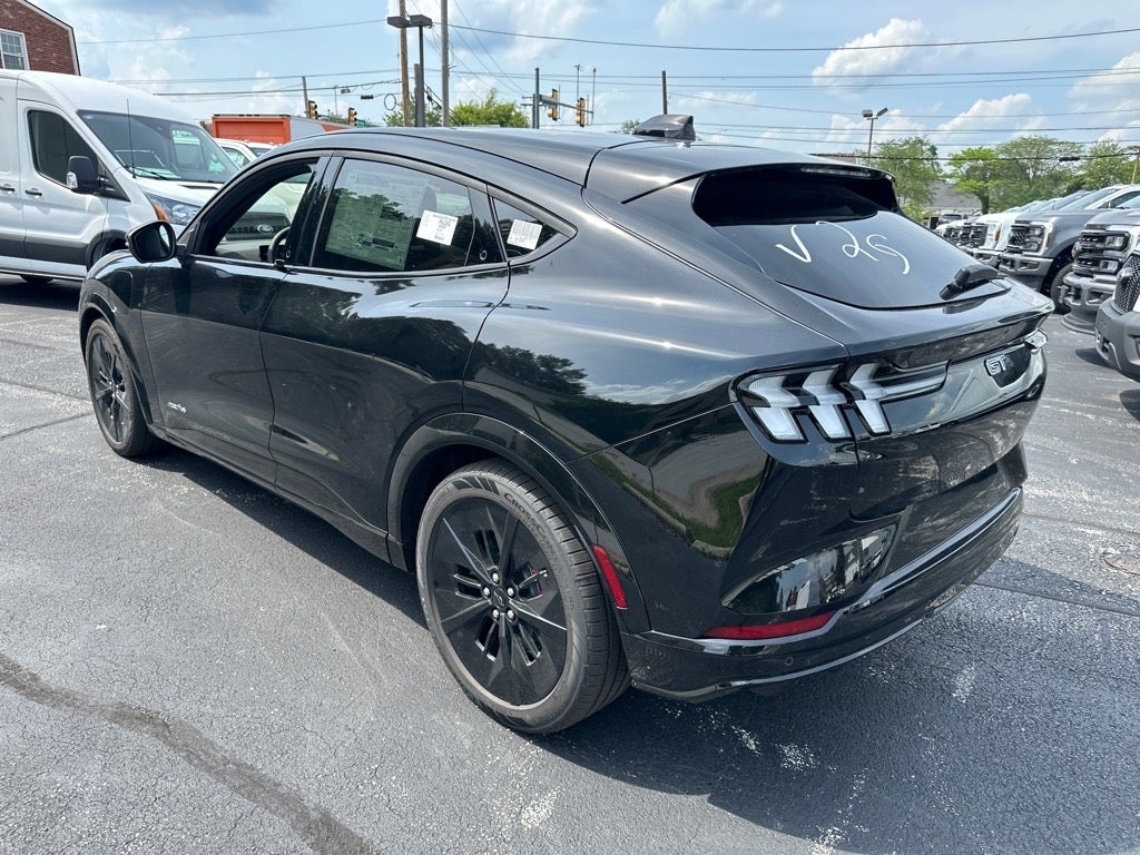 2025 Ford Mustang Mach-E GT