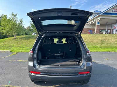 2022 Jeep Grand Cherokee Altitude