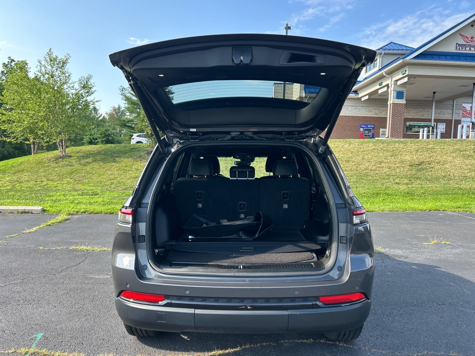 2022 Jeep Grand Cherokee Altitude