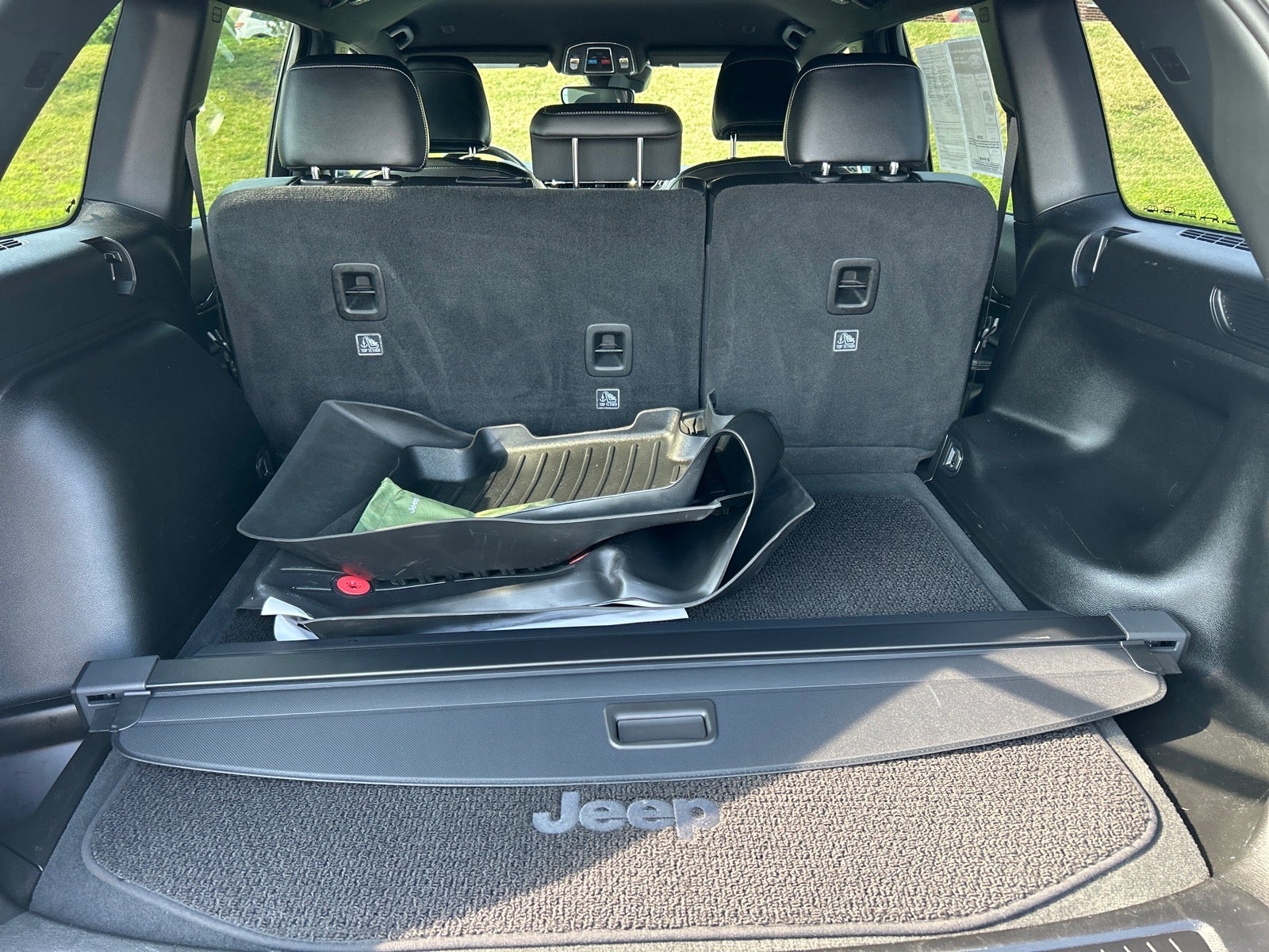 2022 Jeep Grand Cherokee Altitude