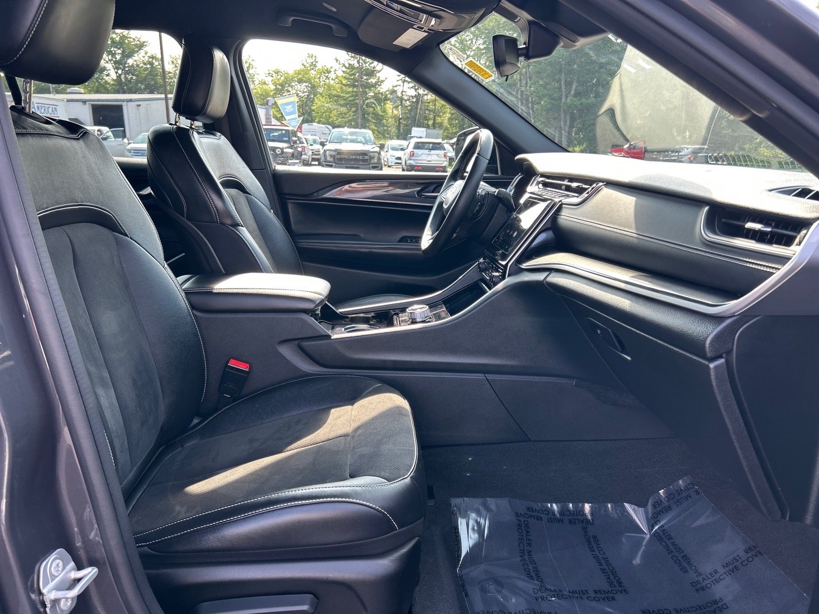 2022 Jeep Grand Cherokee Altitude