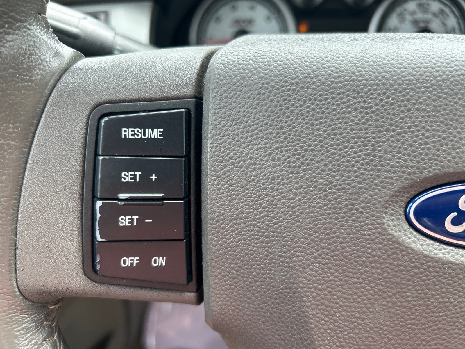 2009 Ford Focus SES