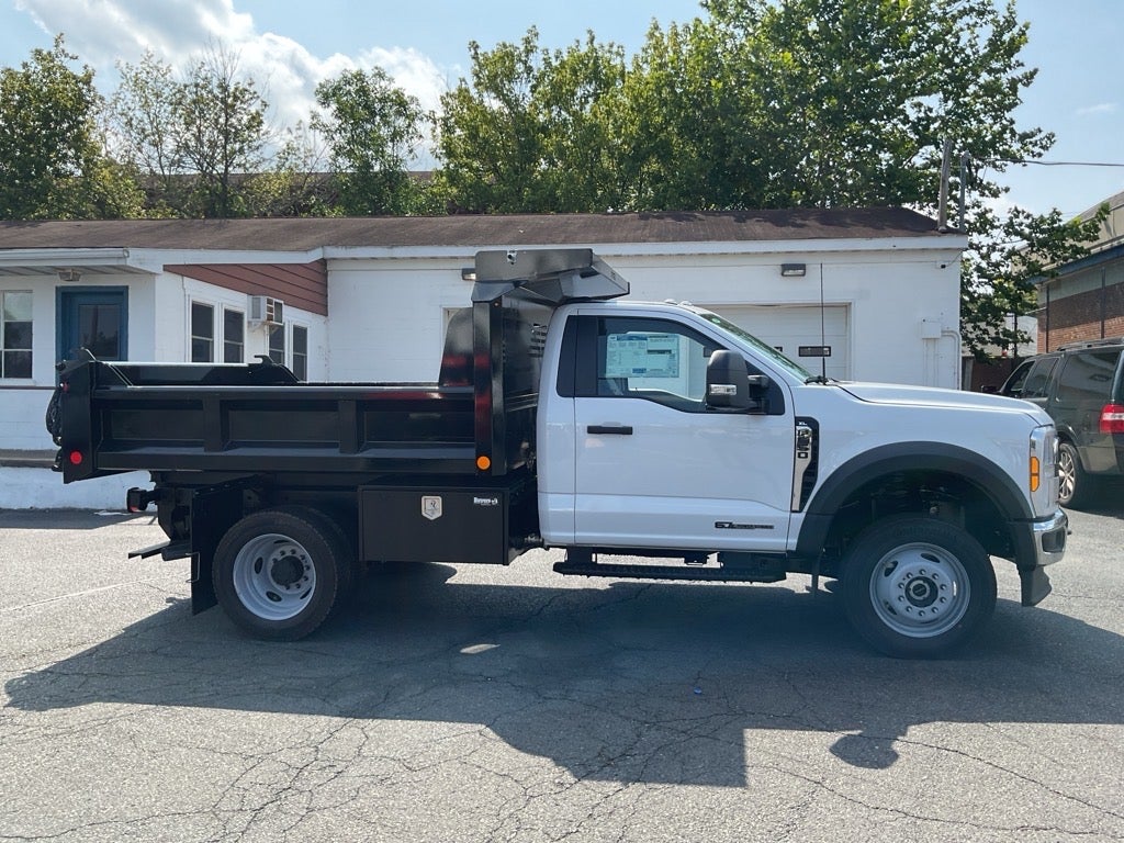2025 Ford F-550SD XL Reading Dump