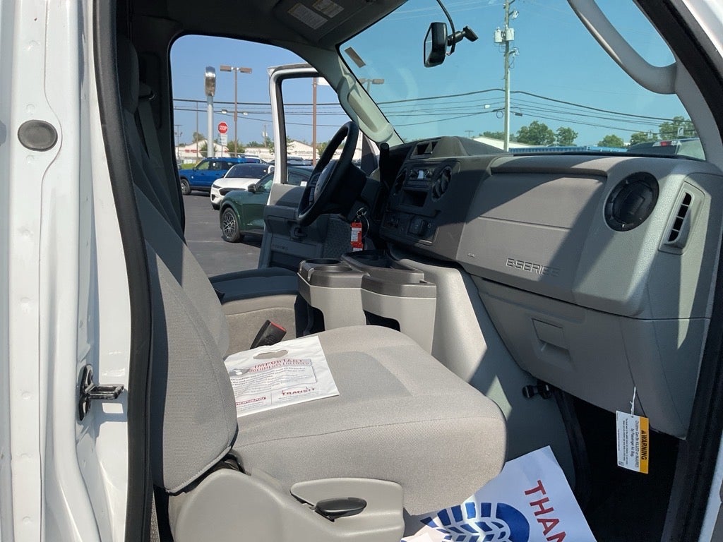 2025 Ford E-350SD Base 12 FT Box Van