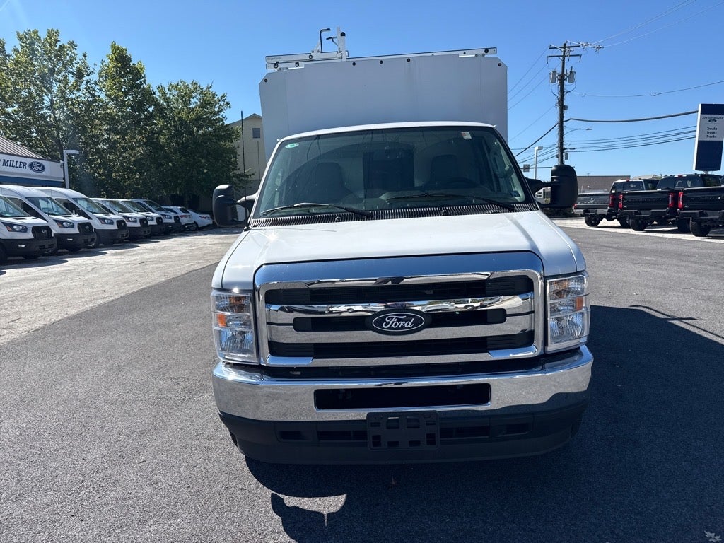 2026 Ford E-350SD Base Reading Enclosed Utility Body