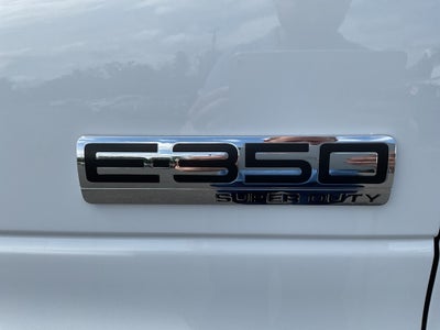 2025 Ford E-350SD Base 15 FT Box Van