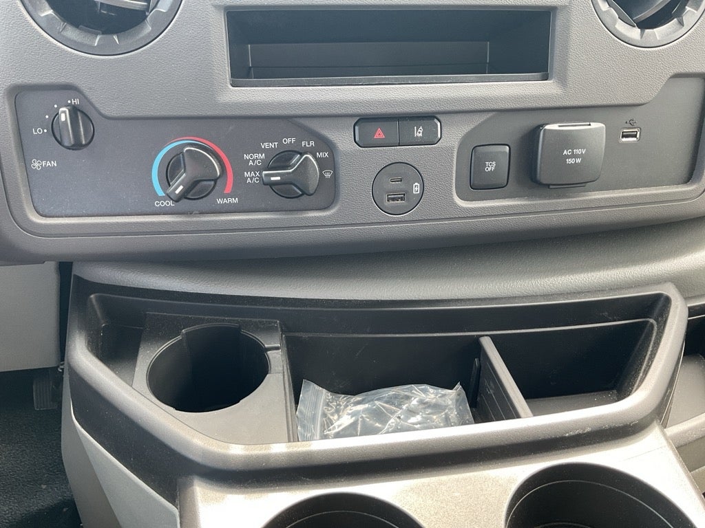 2025 Ford E-350SD Base 15 FT Box Van