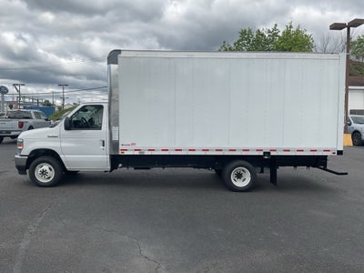 2025 Ford E-450SD Base 17 FT Box Van