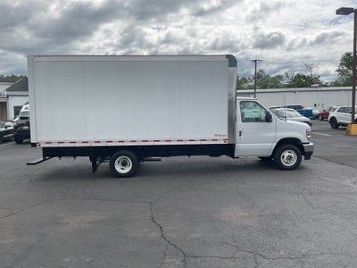 2025 Ford E-450SD Base 17 FT Box Van