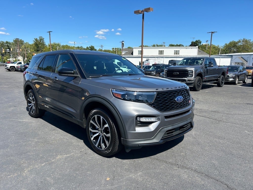2022 Ford Explorer ST